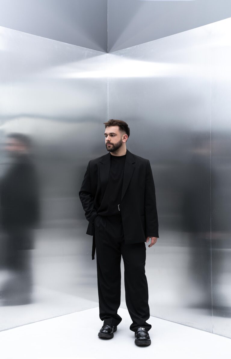 KIMONO STILIAUS JUODAS KOSTIUMAS