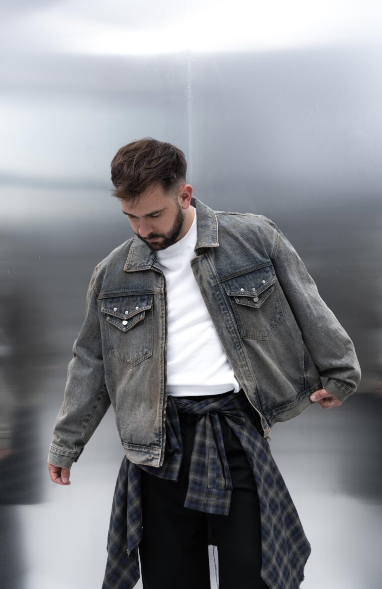 „DUST FADE“ DŽINSINĖ STRIUKĖ