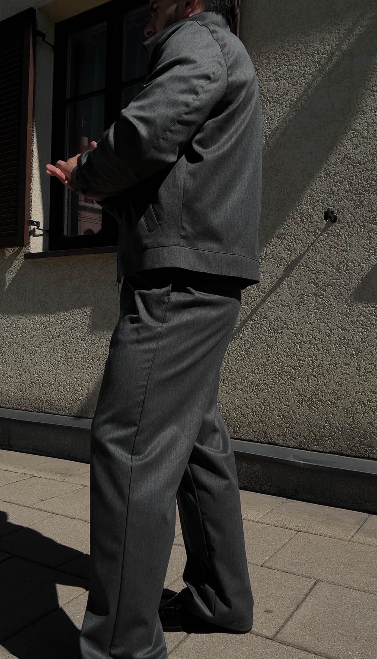 TIESAUS KIRPIMO PILKOS KELNĖS - Image 2